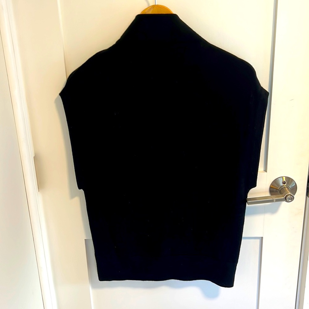 Club Monaco mock neck sleeveless top